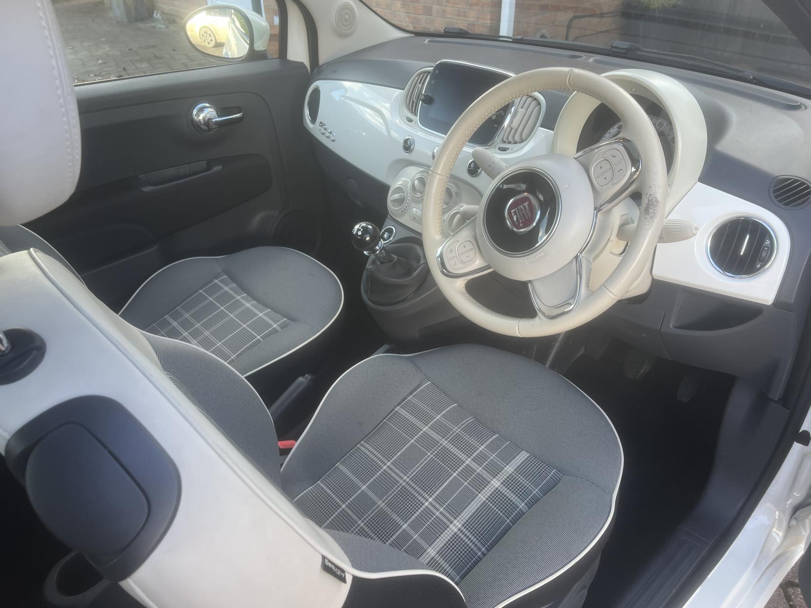 Fiat 500 1.2 Lounge Hatchback 3dr Petrol Manual Euro 6 (s/s) (69 bhp)