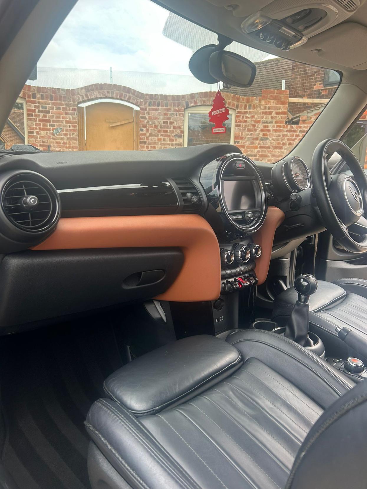 MINI Hatch 1.5 Cooper Seven Hatchback 3dr Petrol Manual Euro 6 (s/s) (136 ps)